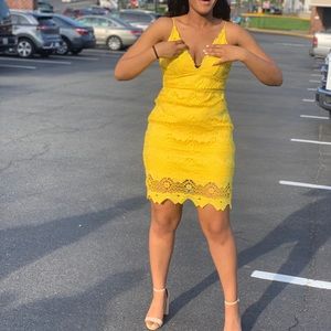 Lulu’s yellow dress